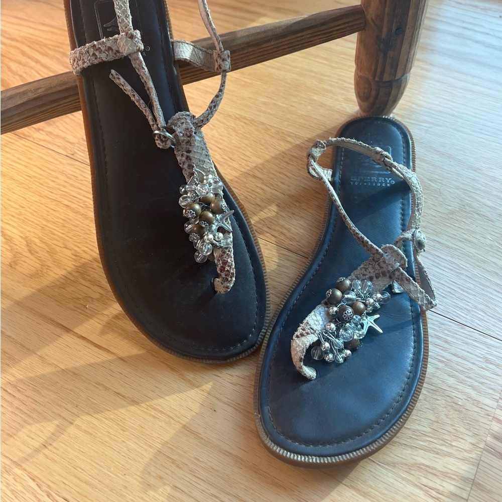 🐠 Sperry Summer Charm Lizard Sandals
